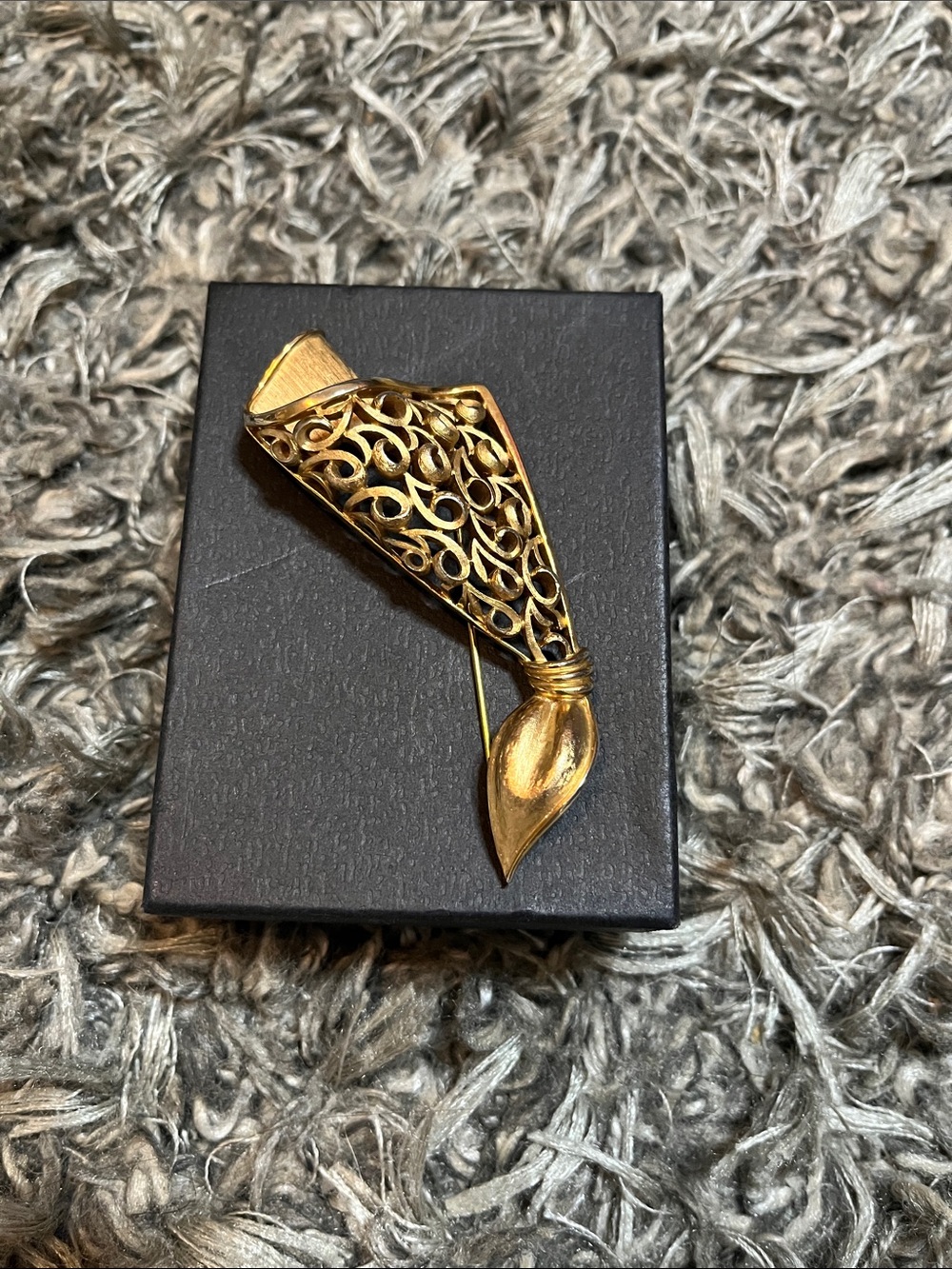 Vintage scarf pin